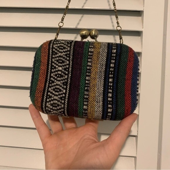 Vintage MMS Tribal Hard Purse Butterfly Clasp Cross Body Metal Chain Strap - Picture 3 of 9